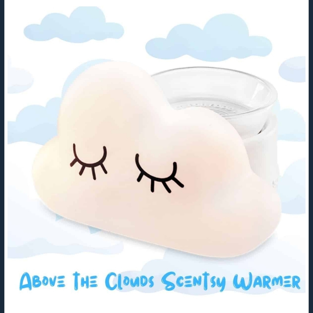 NIB Scentsy Above The Clouds Warmer